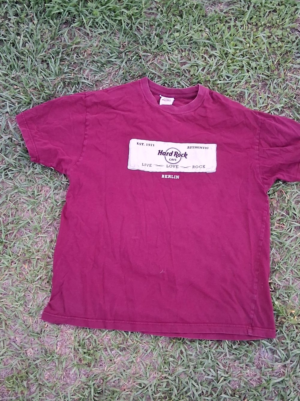 Hard Rock Cafe Burgundy and White Berlin Logo Tee